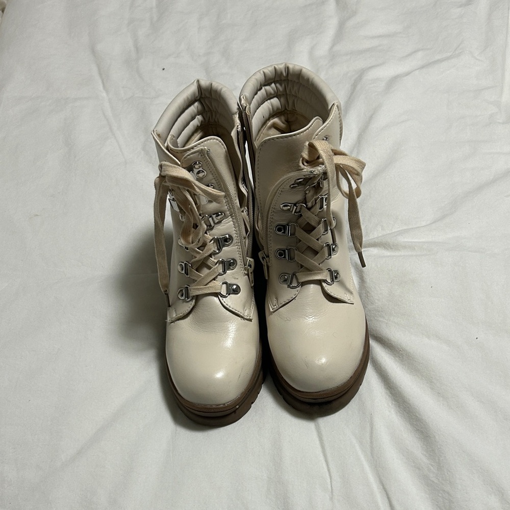 Ardene Cream Hiking Boots